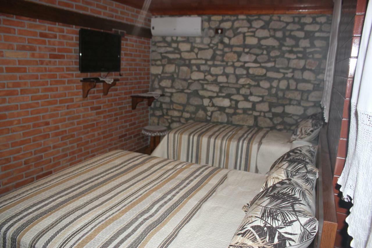 Guesthouse Arjan Berat Eksteriør billede
